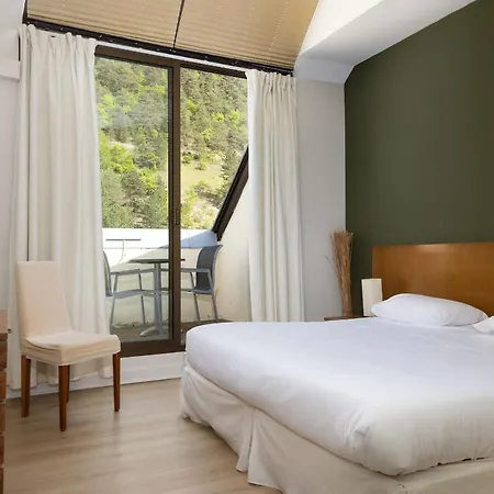 De La Muse Et Du Rozier Hotel