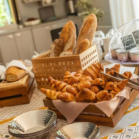 Hotel De La Muse Et Du Rozier Le Rozier