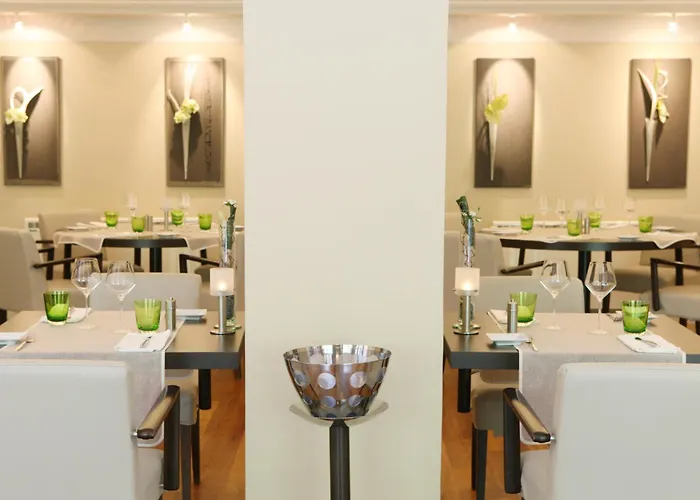 Otel De La Muse Et Du Rozier 4*